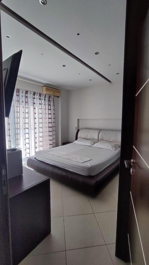 Lolu Apartment Plus Privat Parking Влёра Экстерьер фото