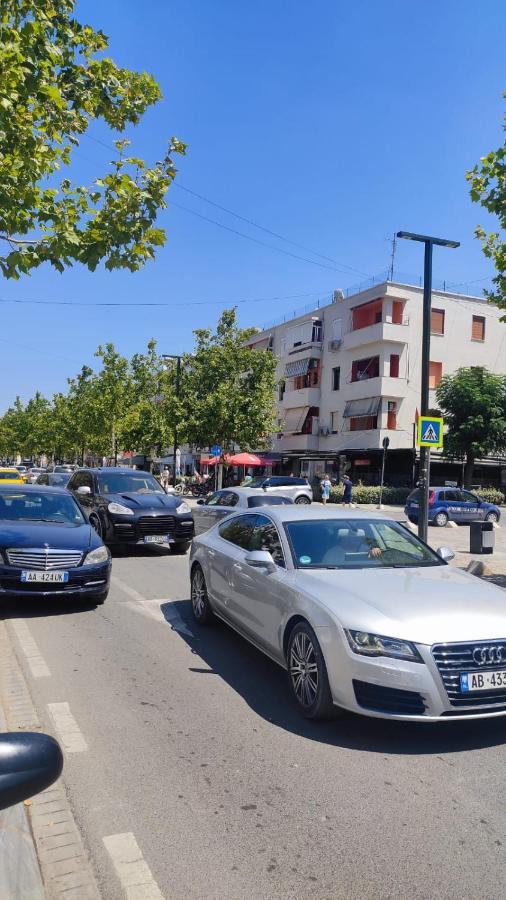 Lolu Apartment Plus Privat Parking Влёра Экстерьер фото